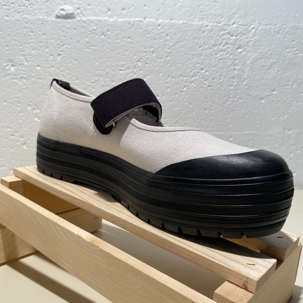Keds Black and White Flats - Picture 7 of 12